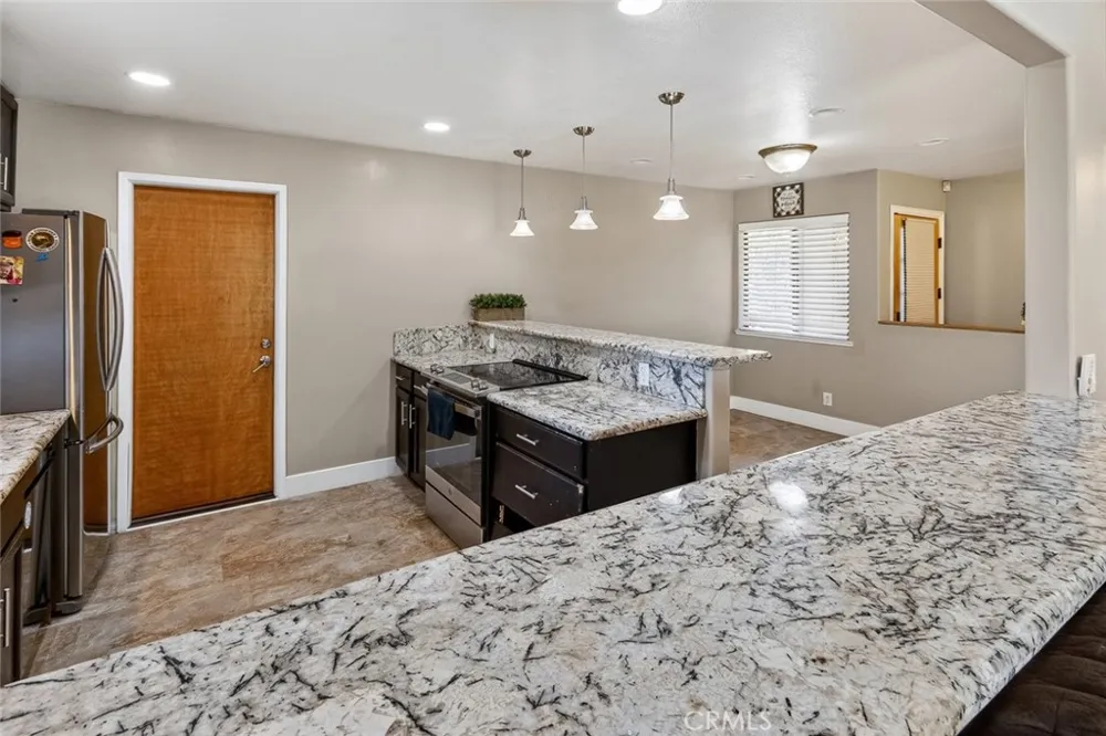 11 Cove Court Oroville, CA 95966
