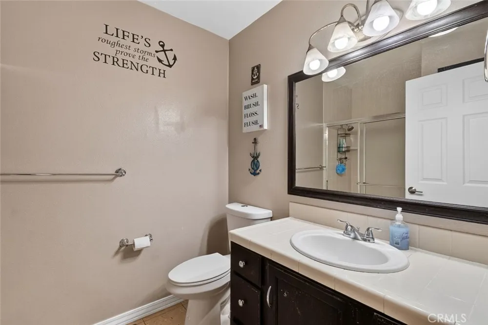 11 Cove Court Oroville, CA 95966
