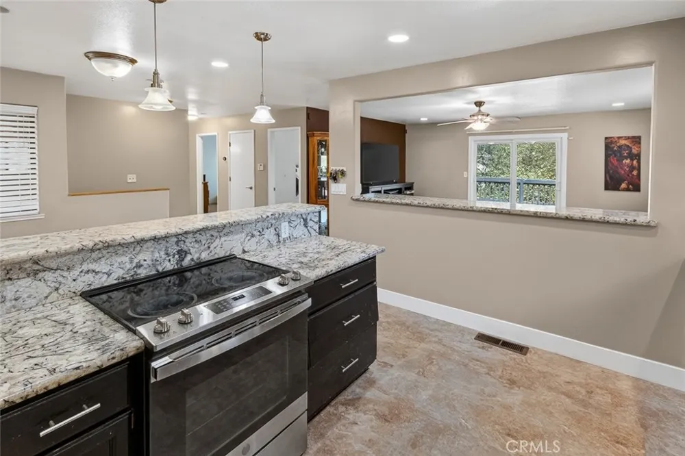 11 Cove Court Oroville, CA 95966