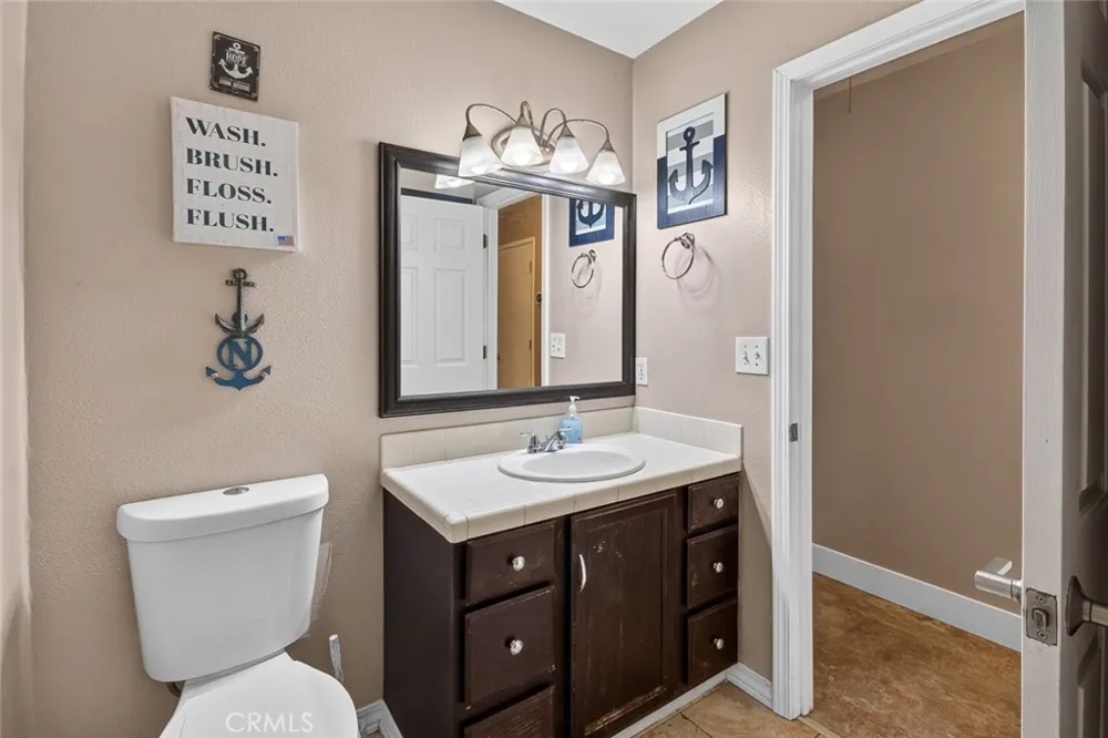 11 Cove Court Oroville, CA 95966