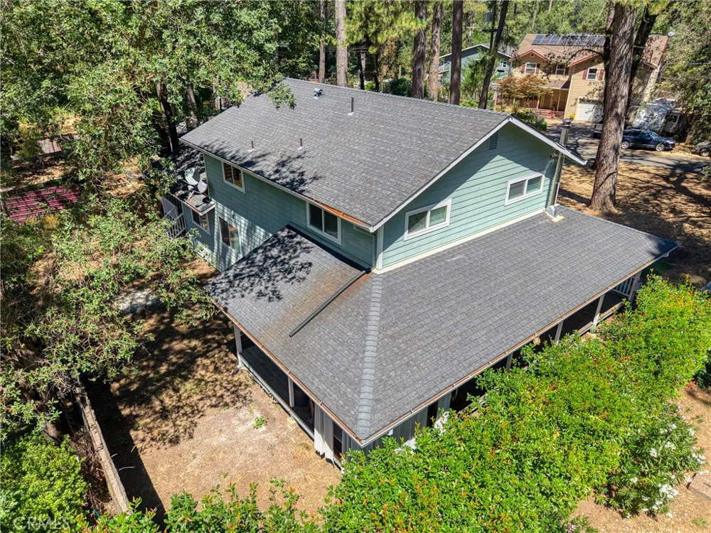 9945 Meadow Cobb, CA 95426