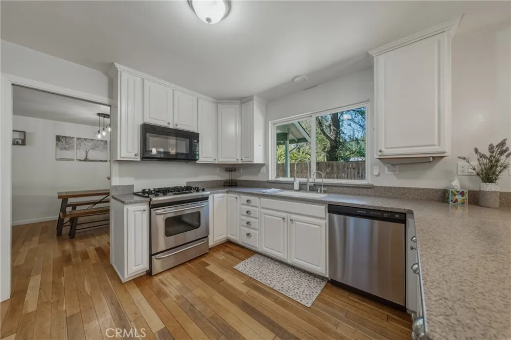 9945 Meadow Cobb, CA 95426
