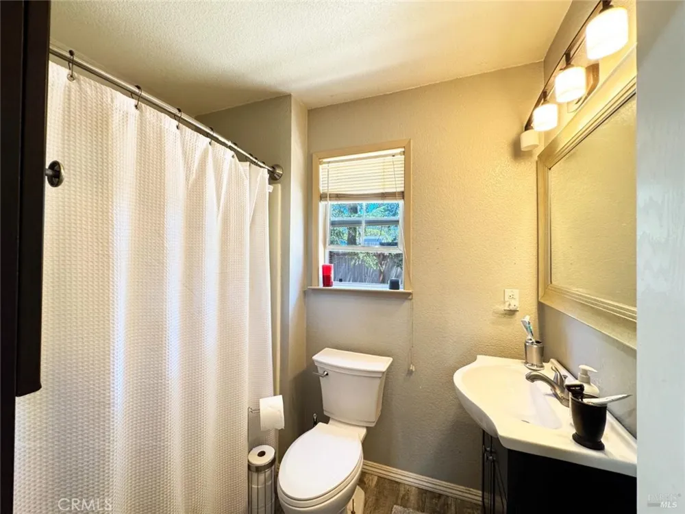 26851 Hawk Drive Willits, CA 95490