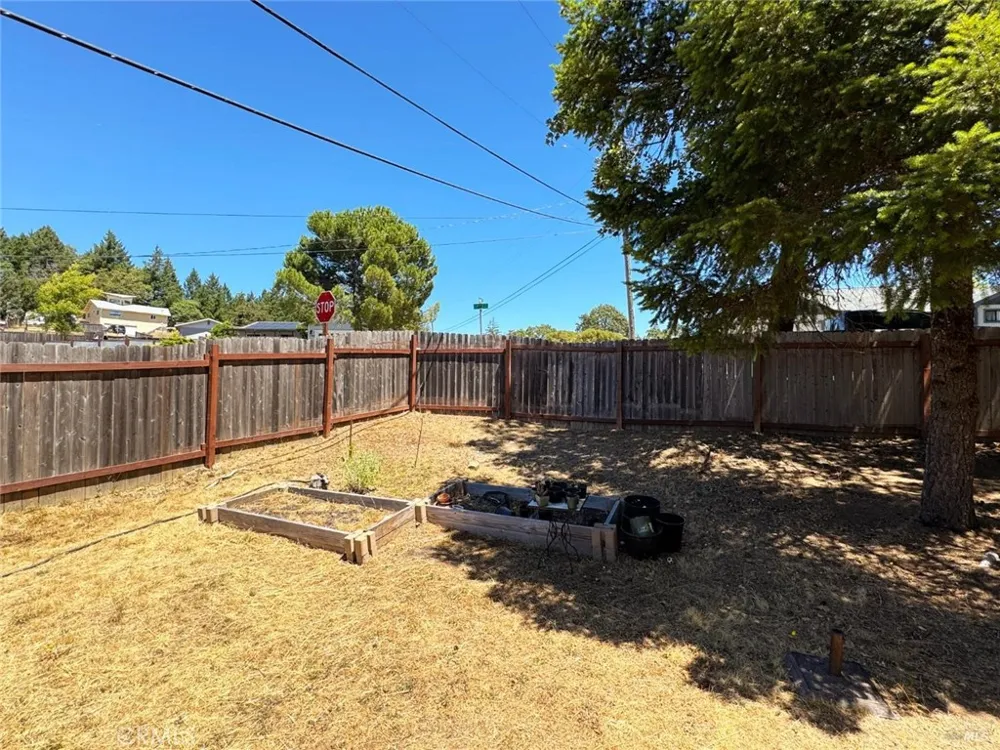 26851 Hawk Drive Willits, CA 95490