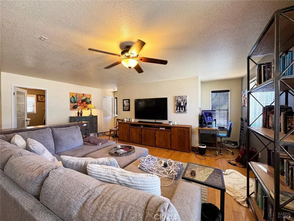 26851 Hawk Drive Willits, CA 95490