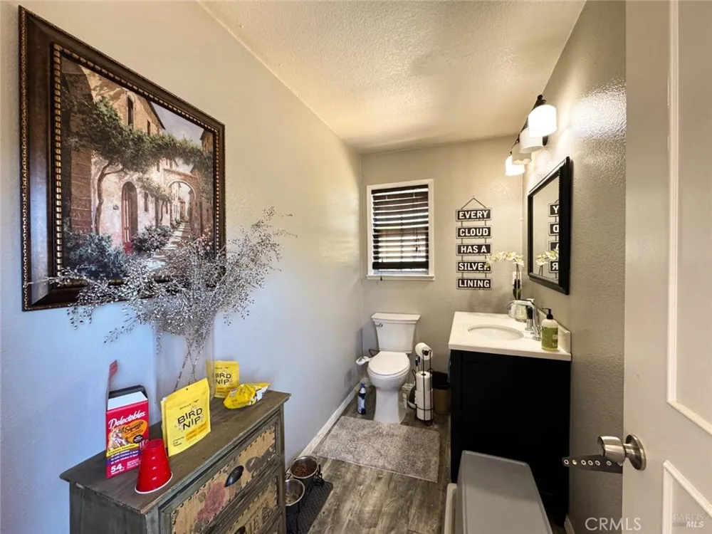 26851 Hawk Drive Willits, CA 95490