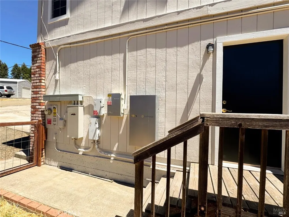 26851 Hawk Drive Willits, CA 95490