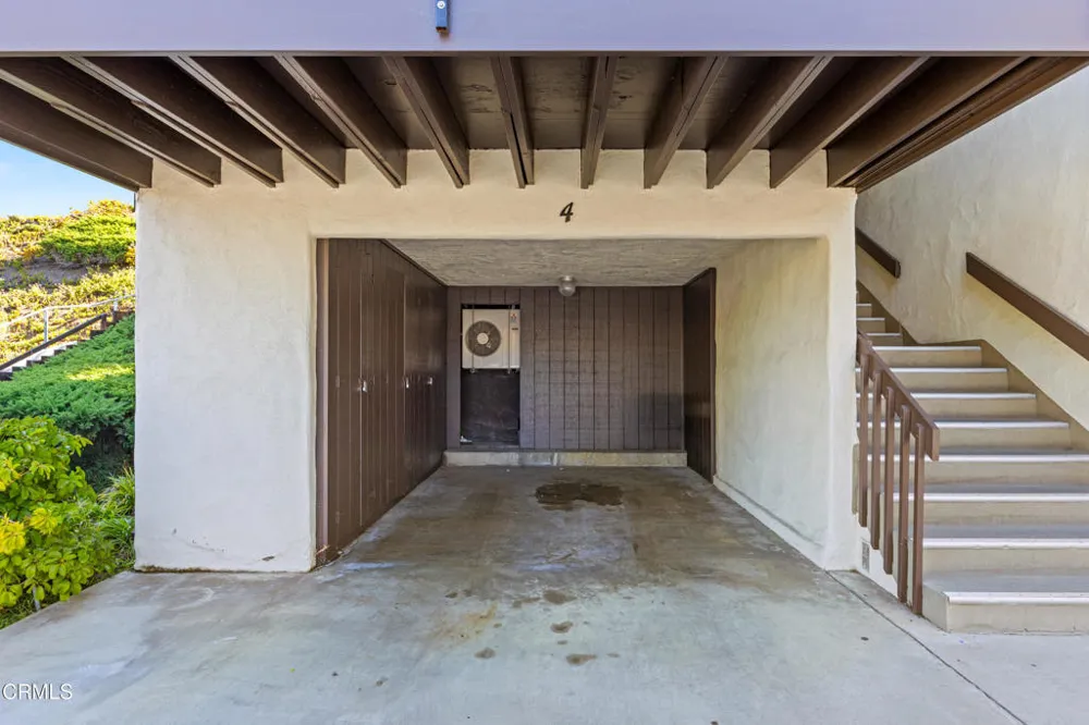976 Miramonte Drive #4 Santa Barbara, CA 93109