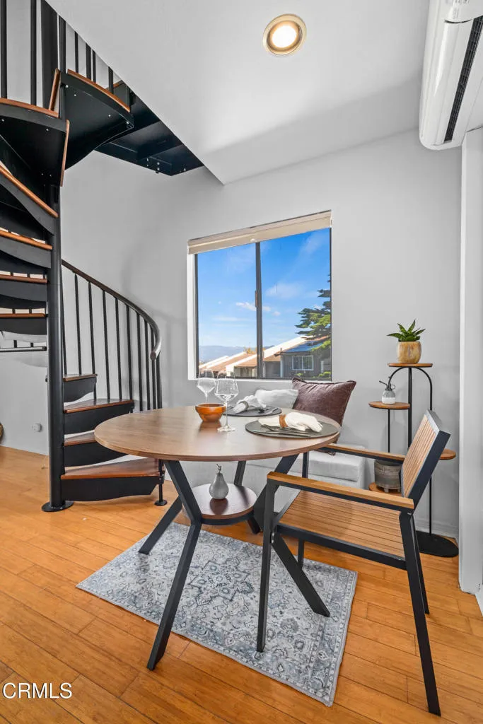 976 Miramonte Drive #4 Santa Barbara, CA 93109