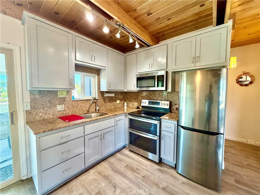 7775 Richard Drive Lucerne, CA 95458