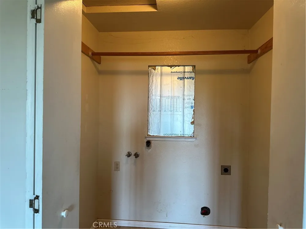 7172 Plumas Nice, CA 95464