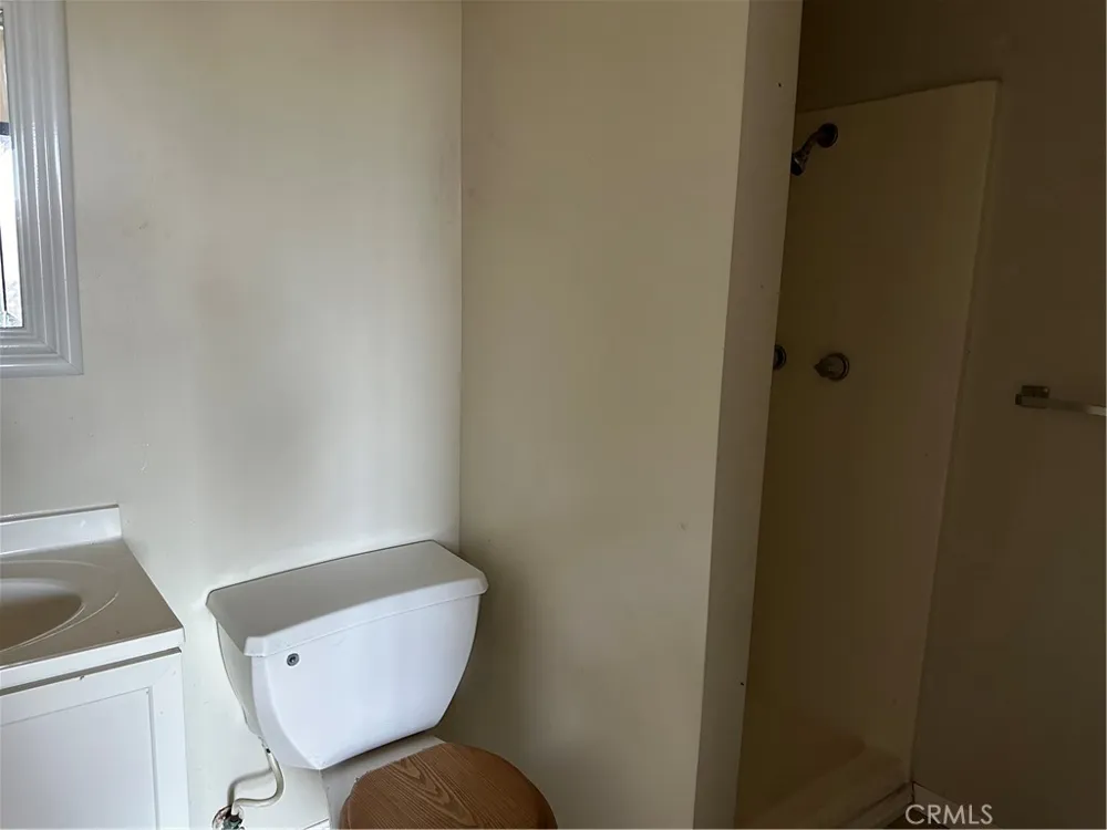 7172 Plumas Nice, CA 95464