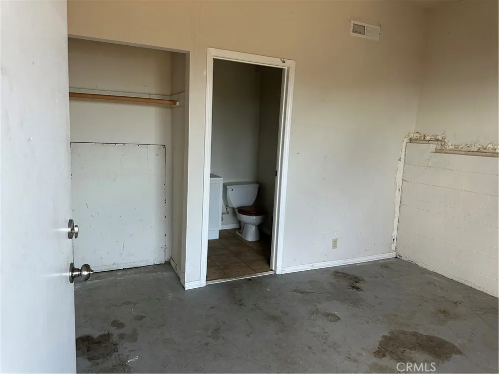 7172 Plumas Nice, CA 95464