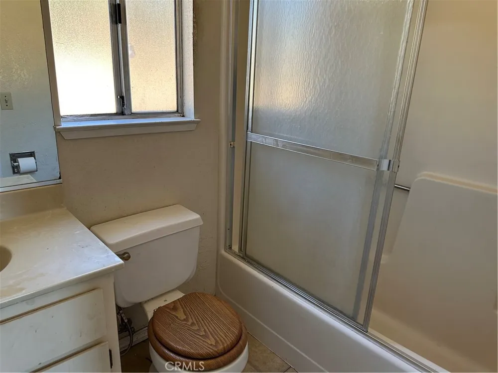 7172 Plumas Nice, CA 95464