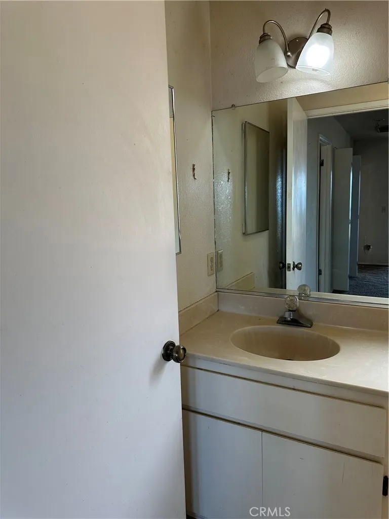 7172 Plumas Nice, CA 95464