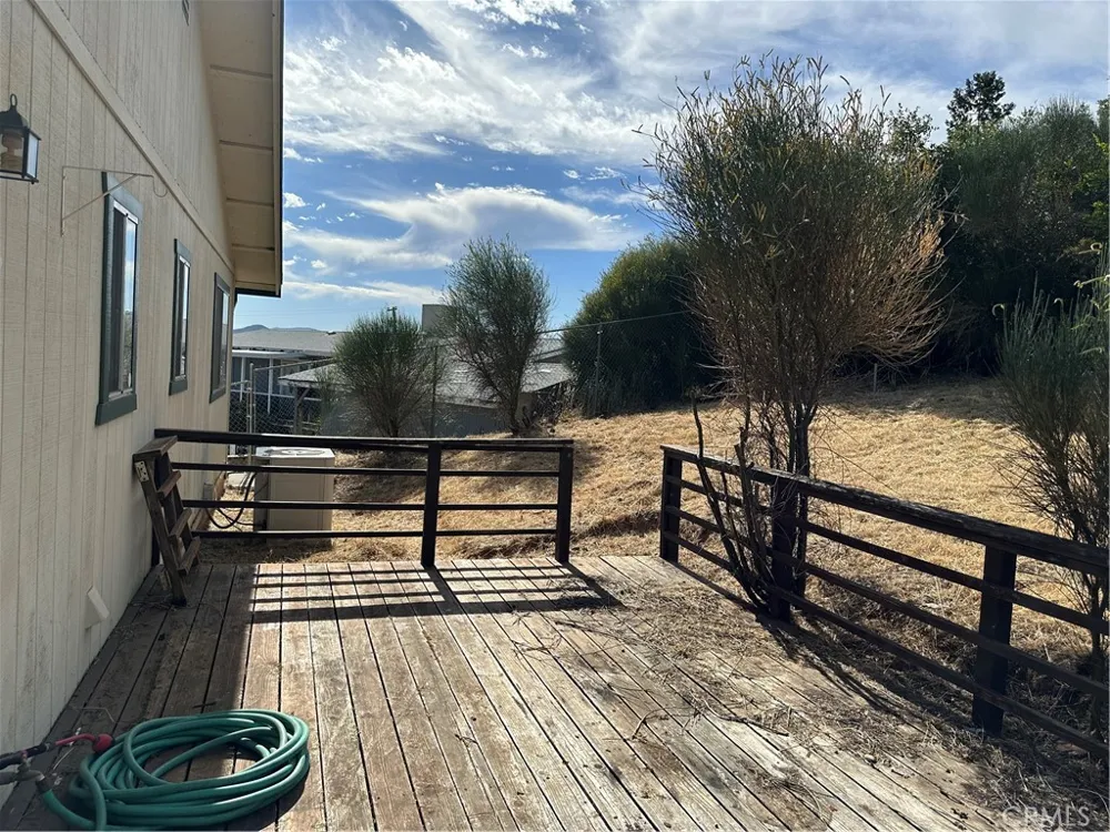 7172 Plumas Nice, CA 95464