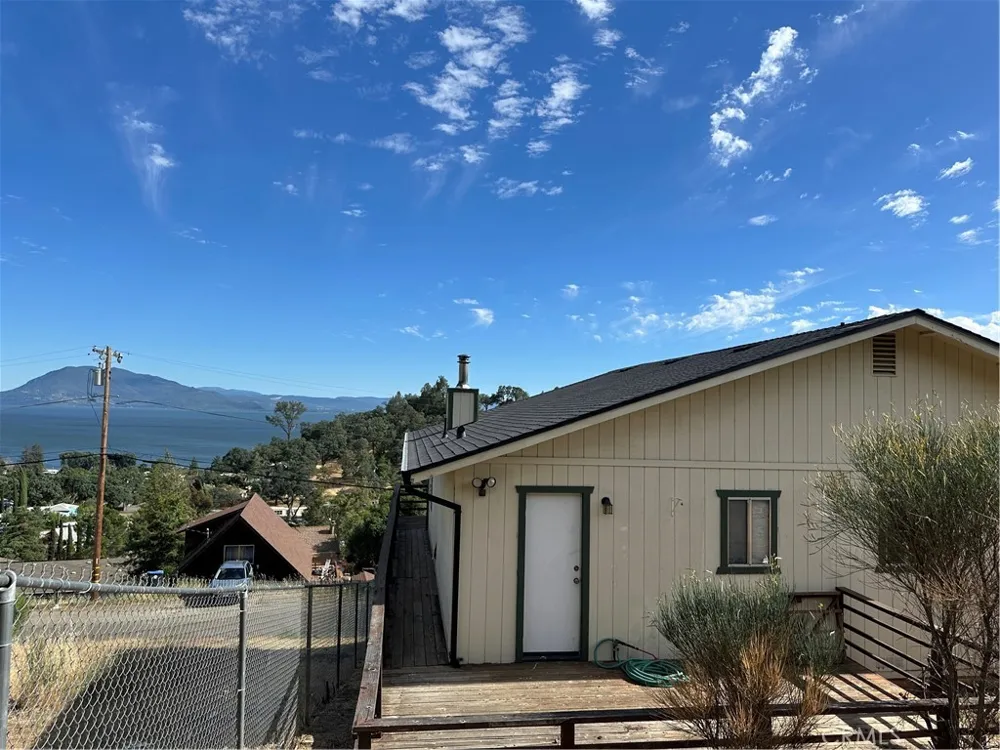 7172 Plumas Nice, CA 95464