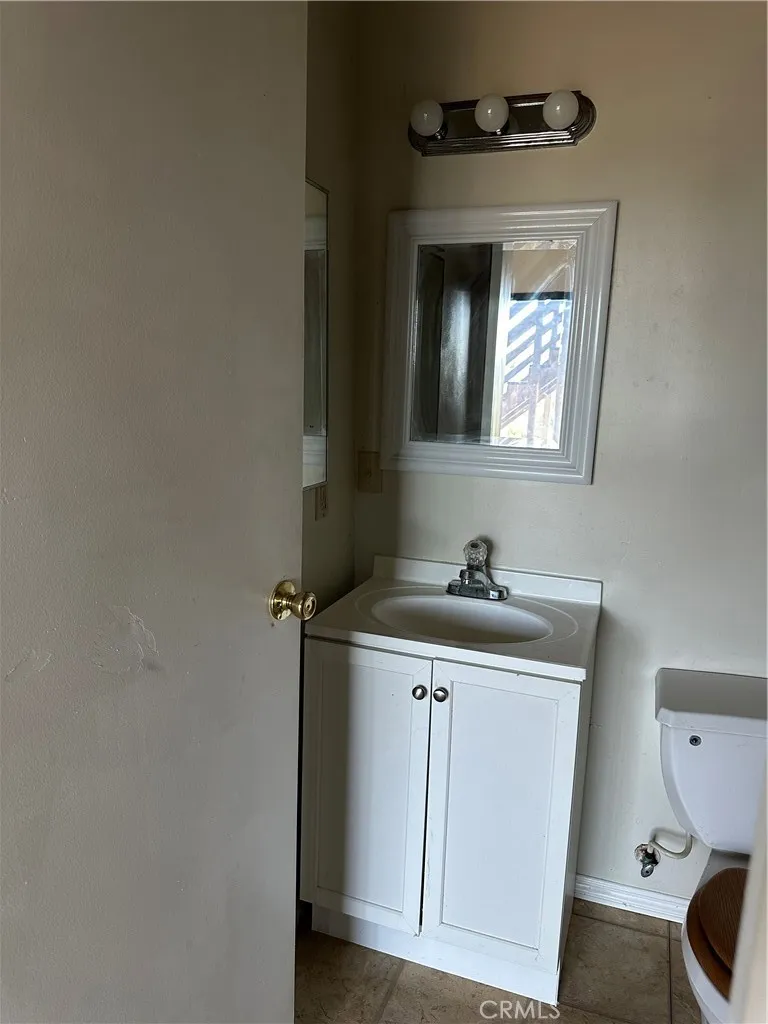 7172 Plumas Nice, CA 95464