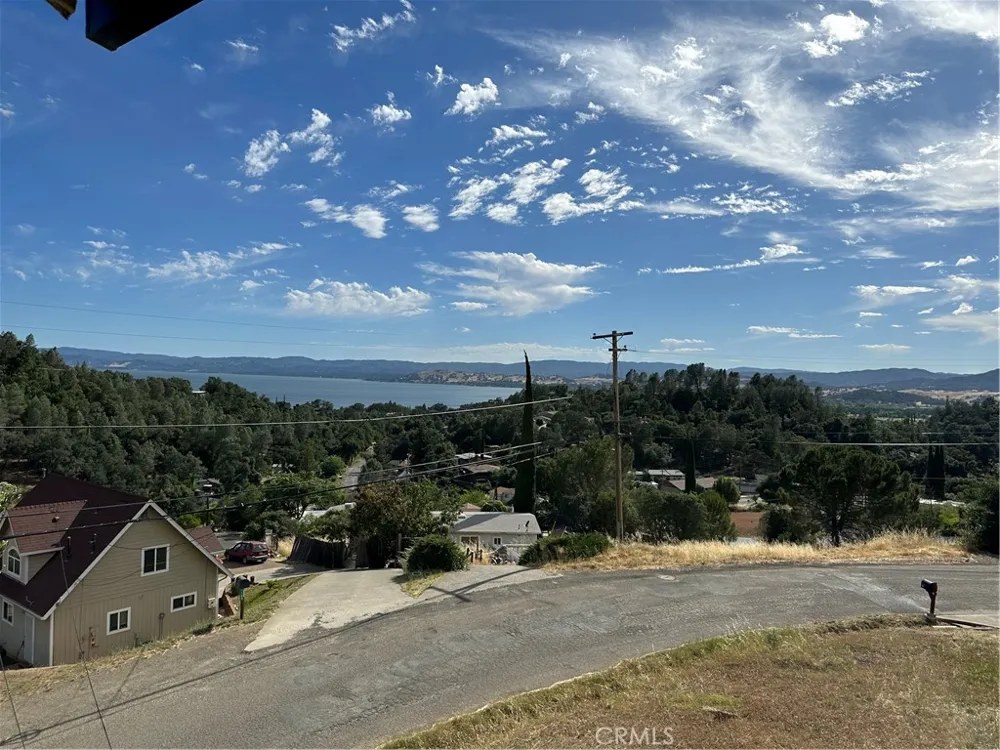 7172 Plumas Nice, CA 95464