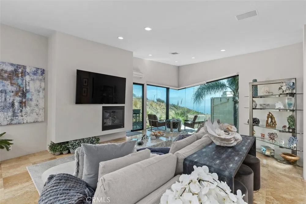 616 Bolsana Drive Laguna Beach, CA 92651