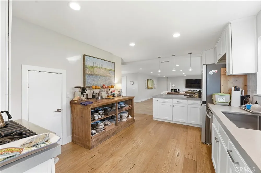 3078 Zell Laguna Beach, CA 92651