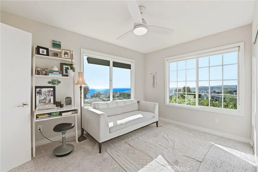 3078 Zell Laguna Beach, CA 92651