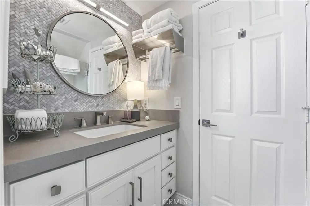 3078 Zell Laguna Beach, CA 92651