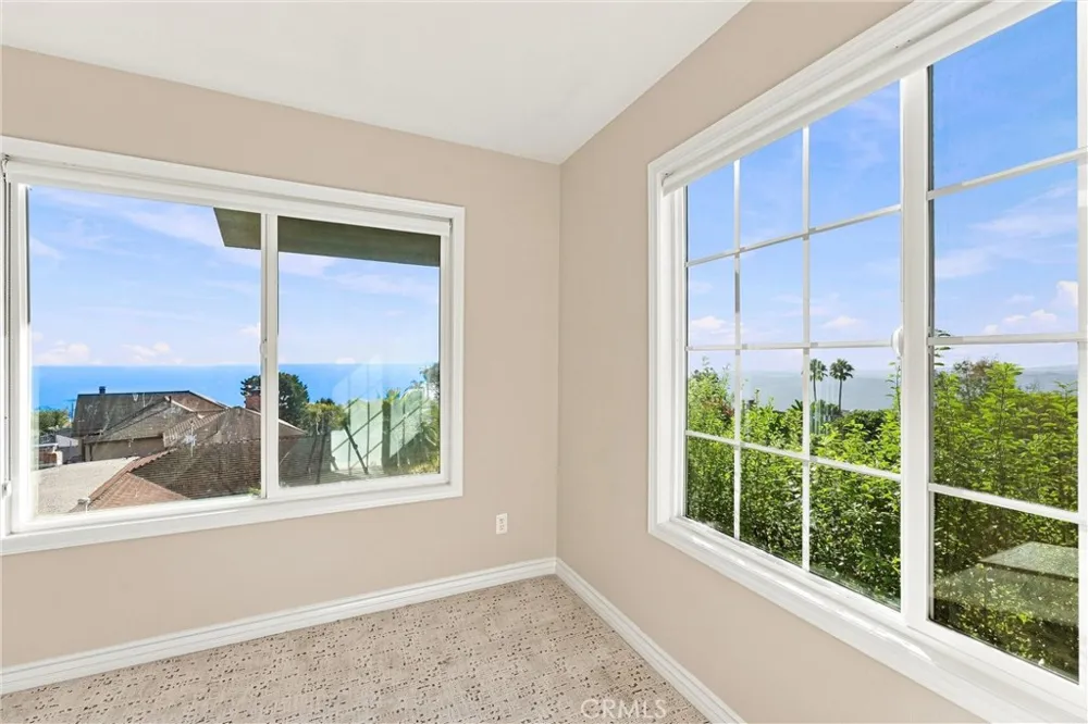 3078 Zell Laguna Beach, CA 92651