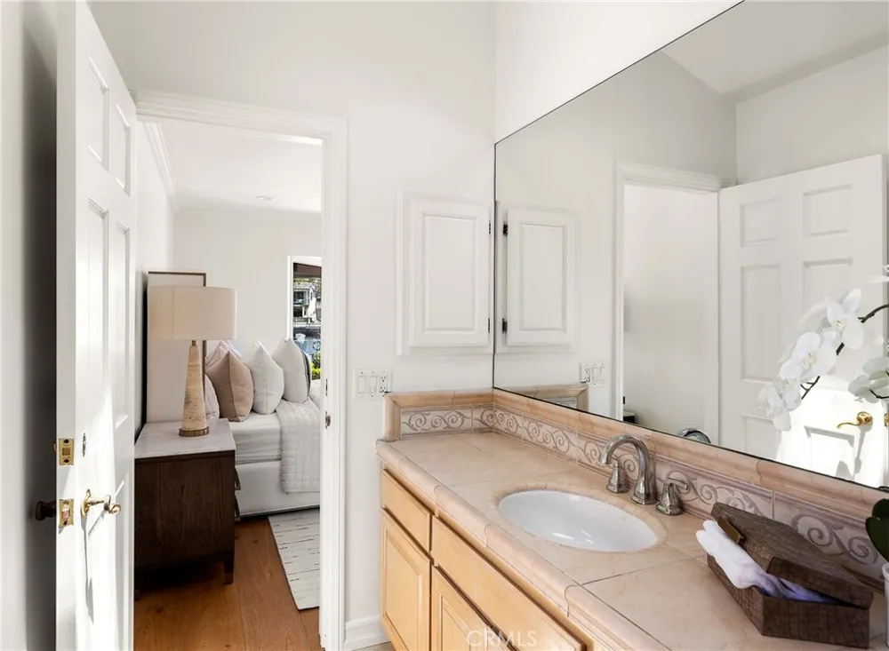 412 Evening Star Newport Beach, CA 92660