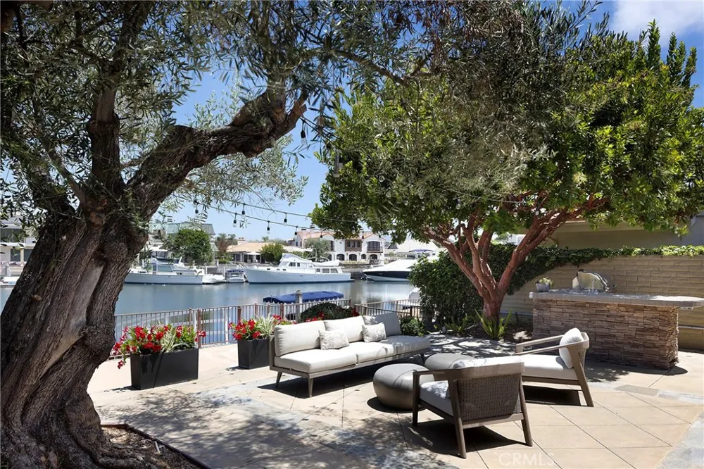 412 Evening Star Newport Beach, CA 92660
