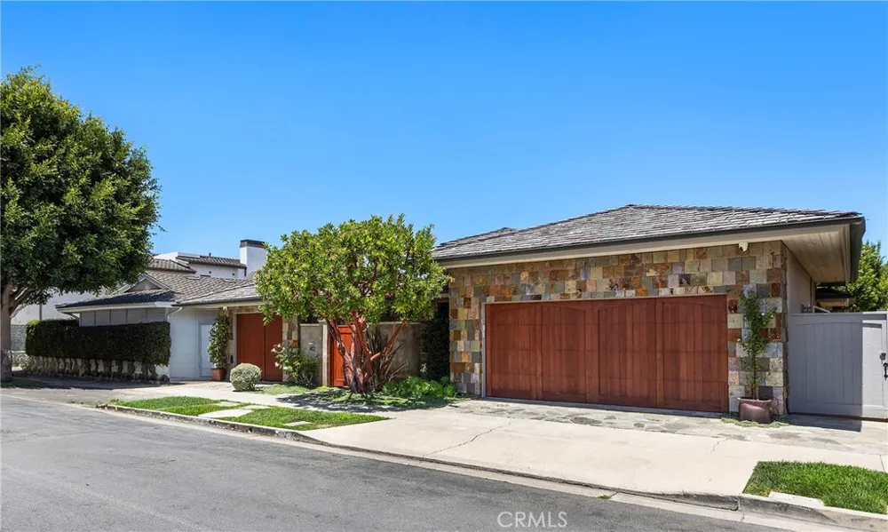 412 Evening Star Newport Beach, CA 92660
