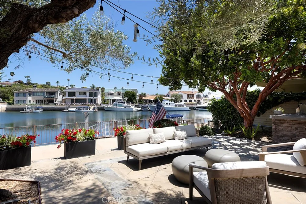412 Evening Star Newport Beach, CA 92660