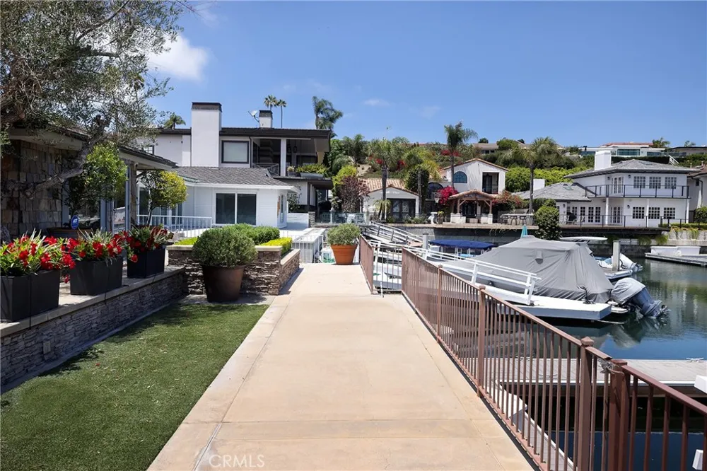 412 Evening Star Newport Beach, CA 92660