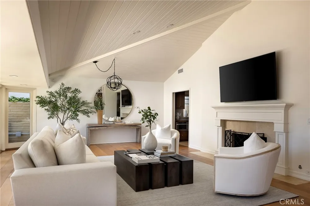 412 Evening Star Newport Beach, CA 92660