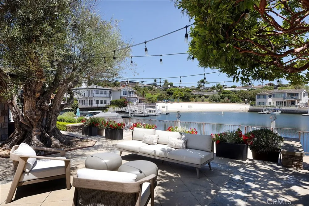 412 Evening Star Newport Beach, CA 92660