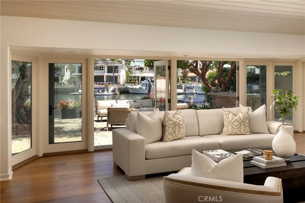 412 Evening Star Newport Beach, CA 92660