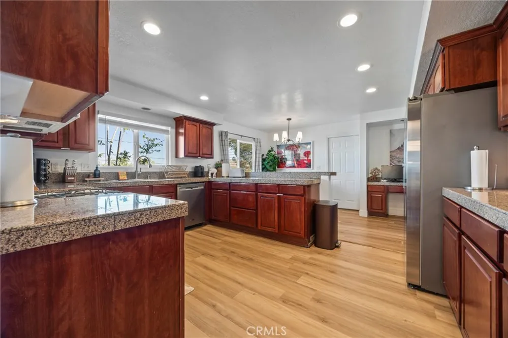 7433 Fairway Yucca Valley, CA 92284