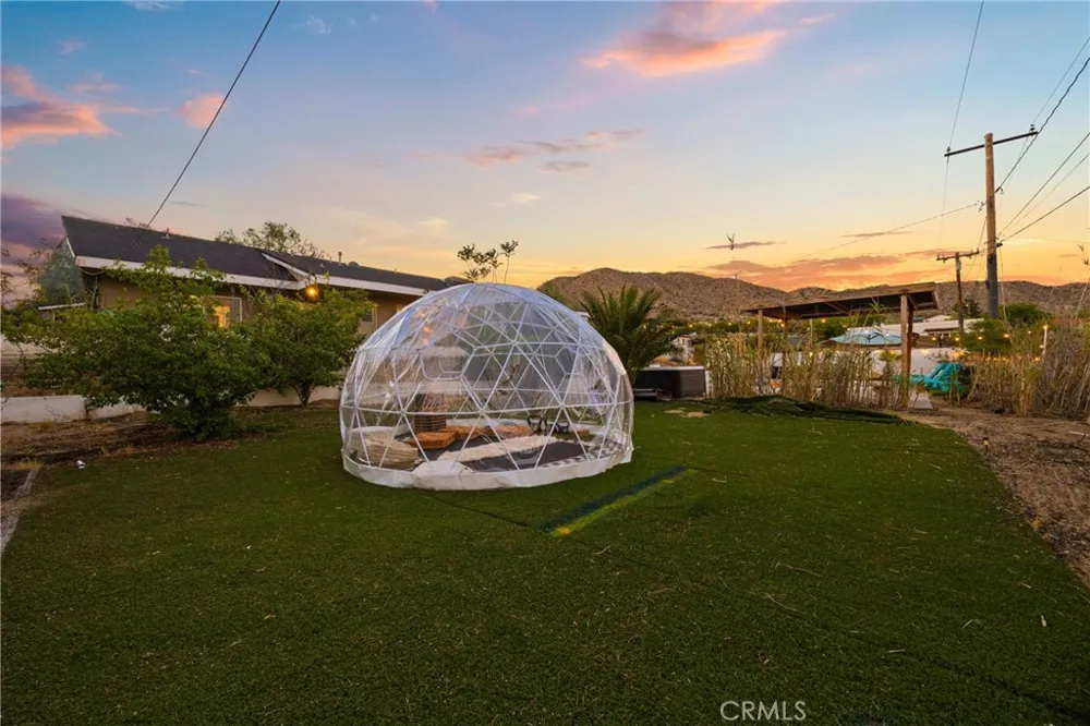 7433 Fairway Yucca Valley, CA 92284