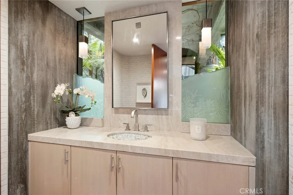 100 Rockledge Road Laguna Beach, CA 92651