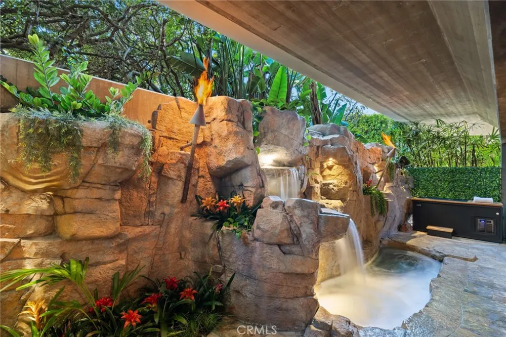100 Rockledge Road Laguna Beach, CA 92651