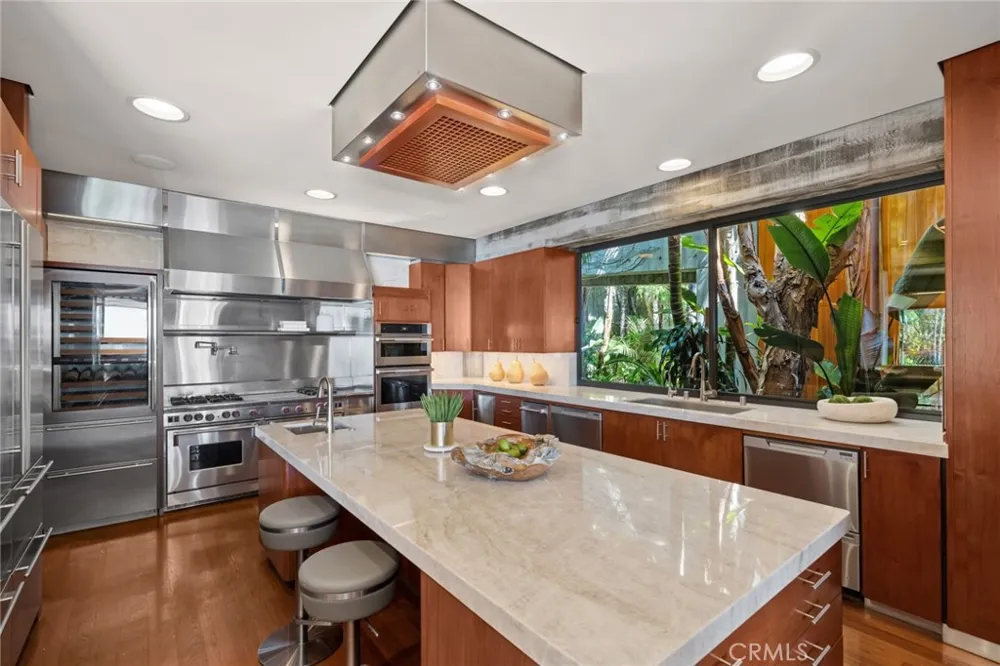 100 Rockledge Road Laguna Beach, CA 92651