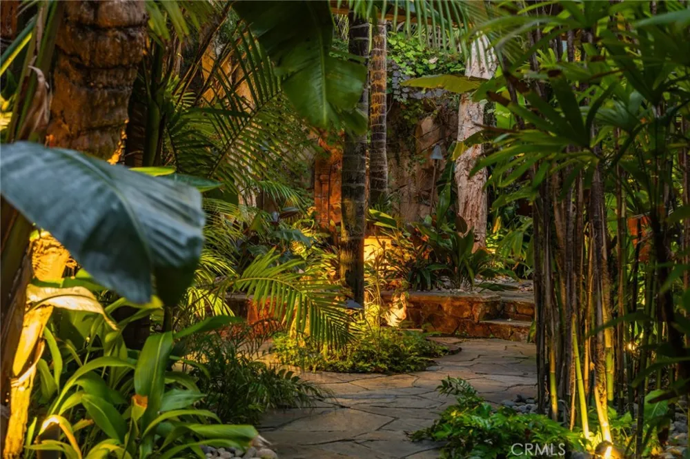 100 Rockledge Road Laguna Beach, CA 92651