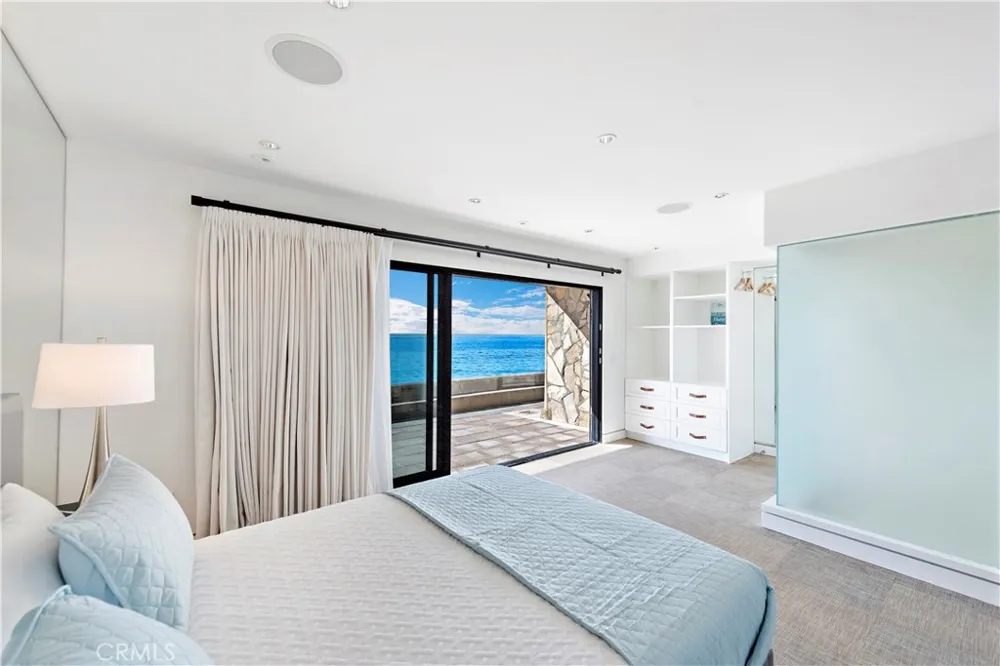 102 Blue Lagoon Laguna Beach, CA 92651