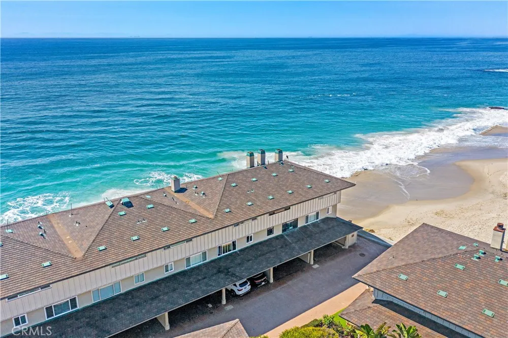 102 Blue Lagoon Laguna Beach, CA 92651