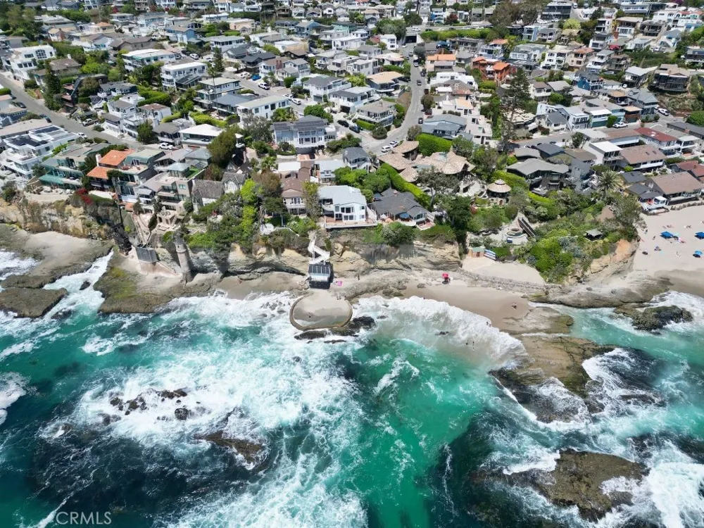 102 Blue Lagoon Laguna Beach, CA 92651