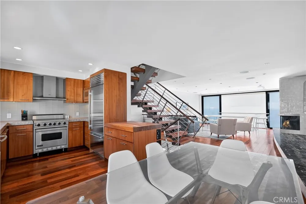 102 Blue Lagoon Laguna Beach, CA 92651