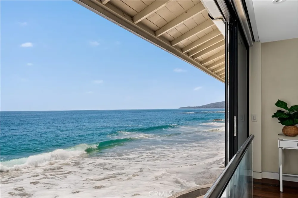102 Blue Lagoon Laguna Beach, CA 92651