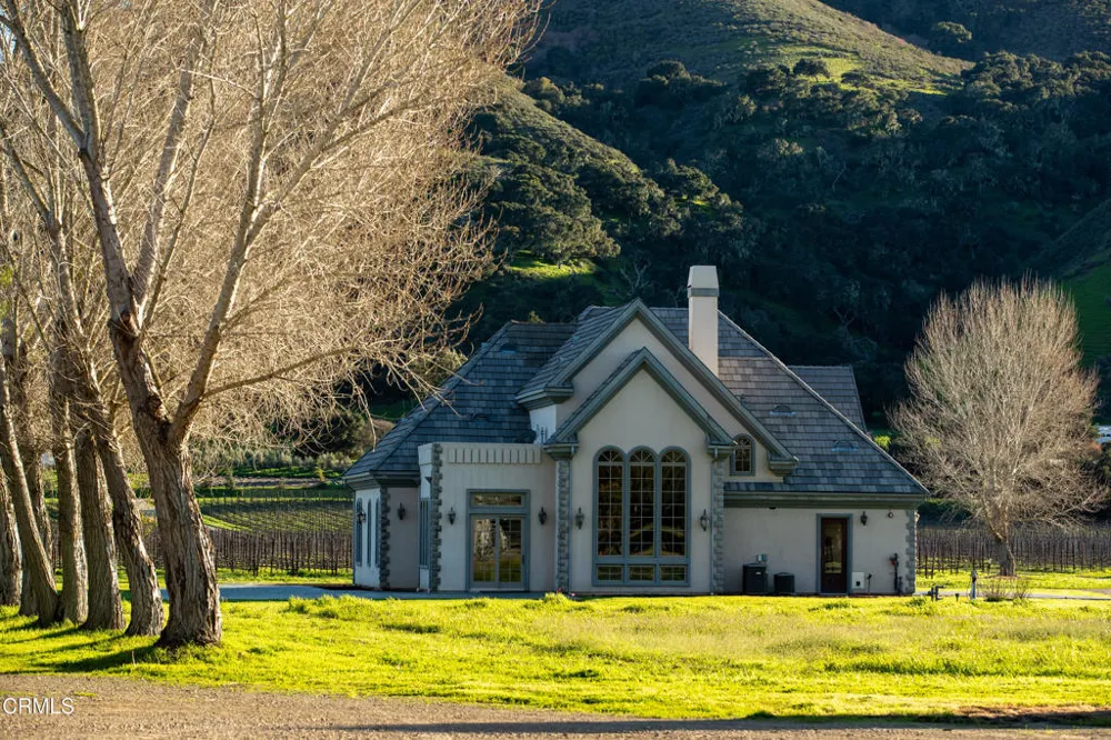 8669 Santa Rosa Road Buellton, CA 93427