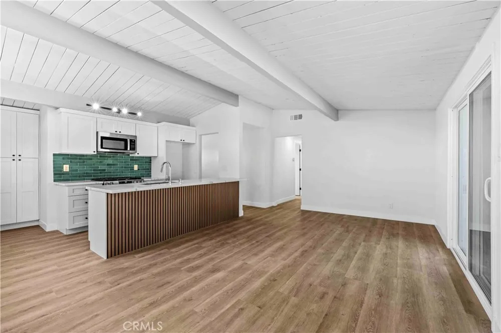 5248 Enid Azusa, CA 91702