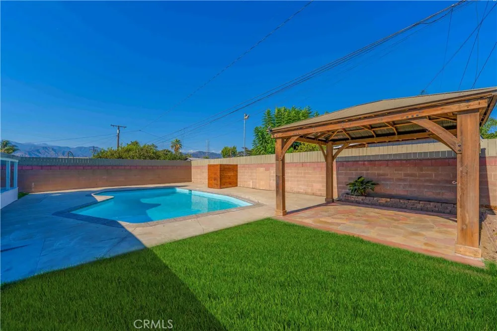 5248 Enid Azusa, CA 91702